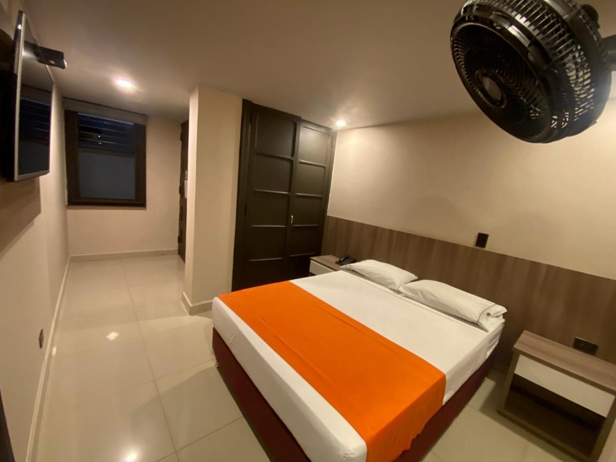Hotel Latino เมเดยิน ภายนอก รูปภาพ
