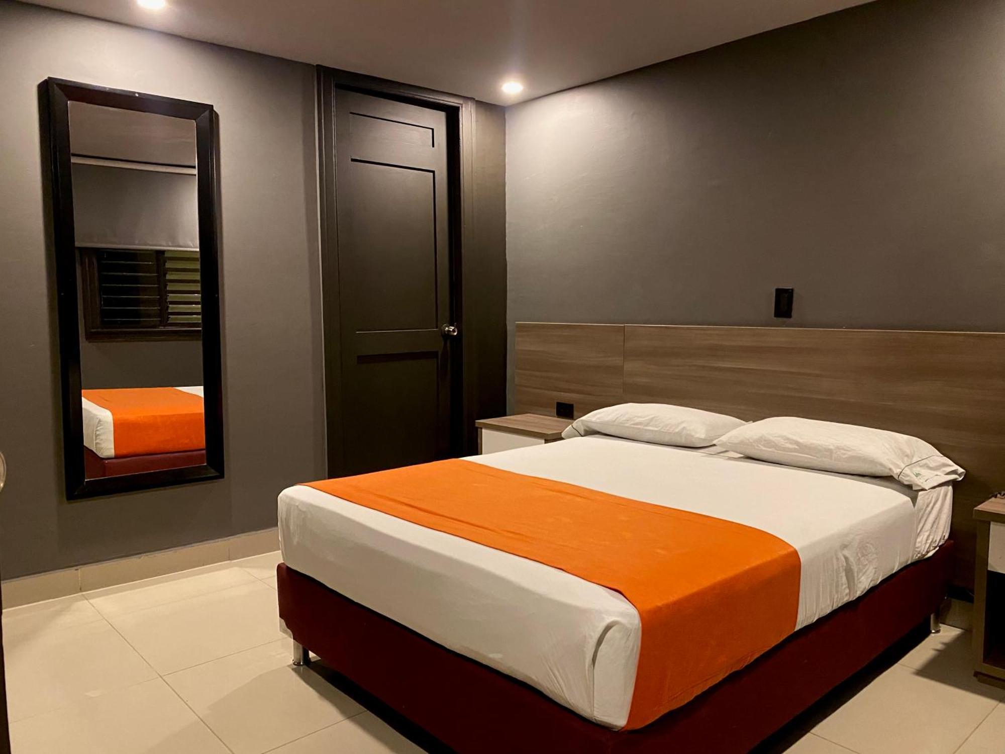 Hotel Latino เมเดยิน ภายนอก รูปภาพ